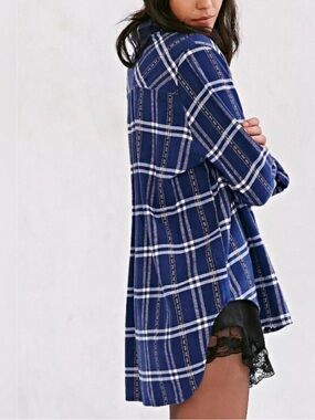 BDG Obie Flannel Shirt Womens Blue Plaid Boyfriend